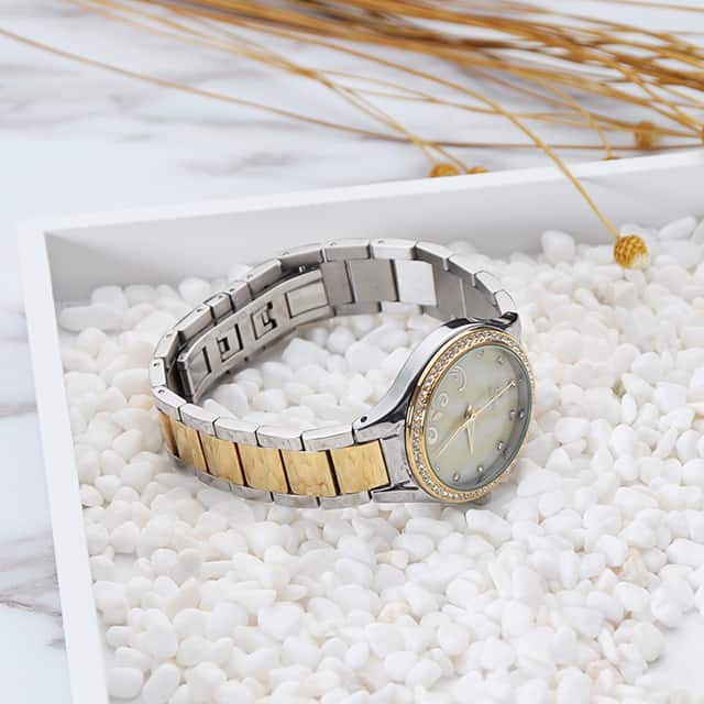 Women Gold Watch - Görsel 3